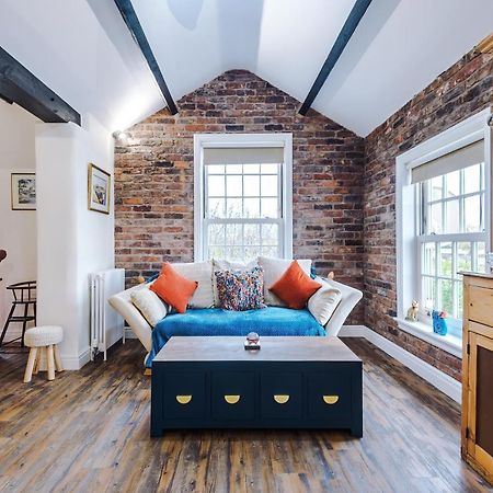 Belvedere House - Serene Countryside Escape - 4 Bedrooms Sleeps 8 Sandbach Bagian luar foto