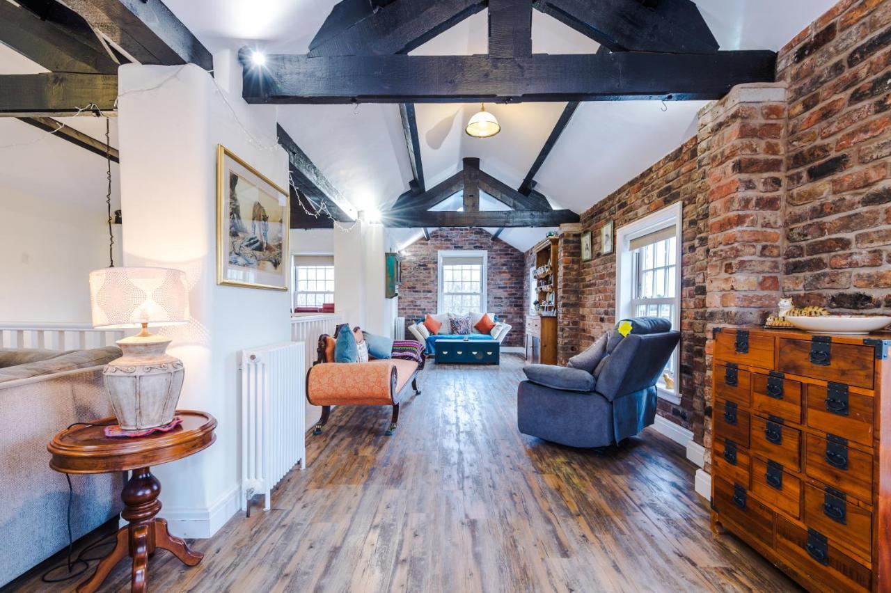 Belvedere House - Serene Countryside Escape - 4 Bedrooms Sleeps 8 Sandbach Bagian luar foto
