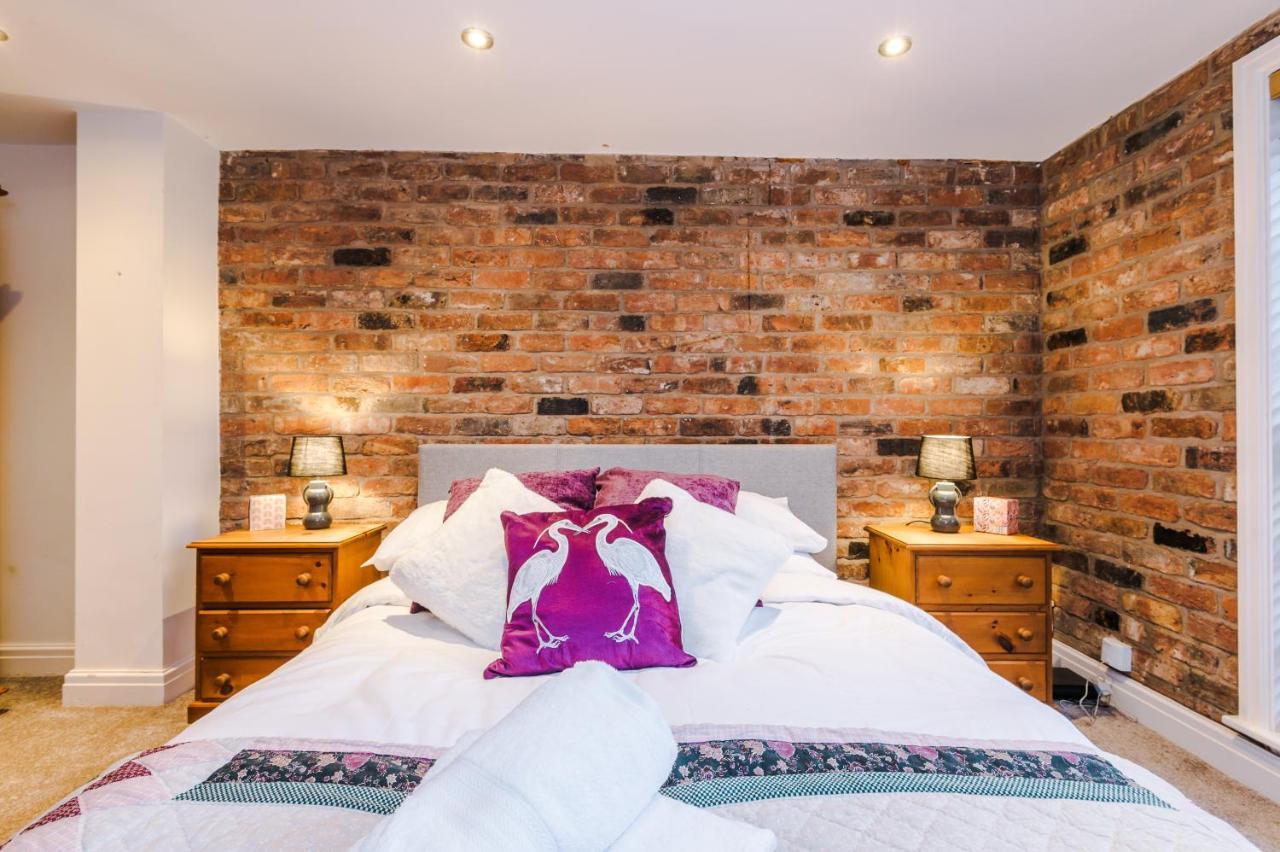 Belvedere House - Serene Countryside Escape - 4 Bedrooms Sleeps 8 Sandbach Bagian luar foto